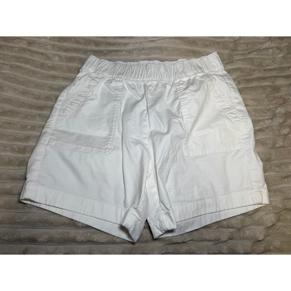 Croft and Barrow white shorts - size medium